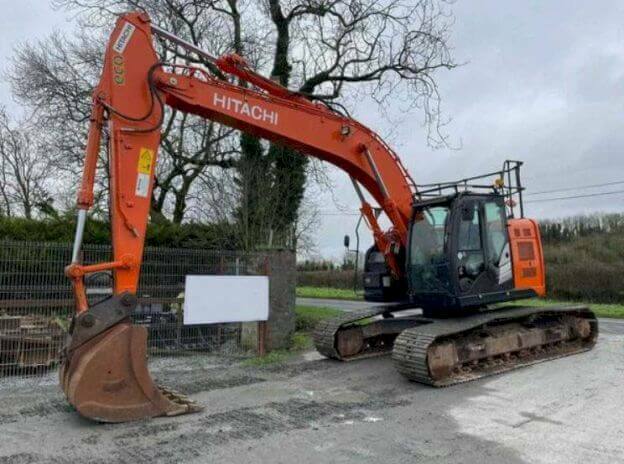 Аренда малого экскаватора Hitachi ZX85USB-6